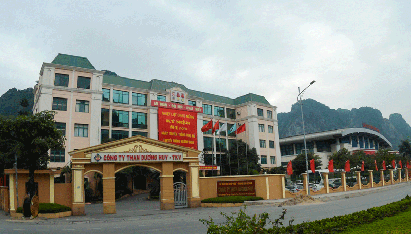 Trong quá trình thi công khoan gương lò than tại Công ty than Dương Huy - TKV một công nhân đã tử vong do bị khoan ép vào người.