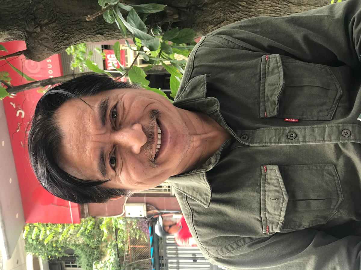 Họa sĩ Ngô Xuân Khôi.  
