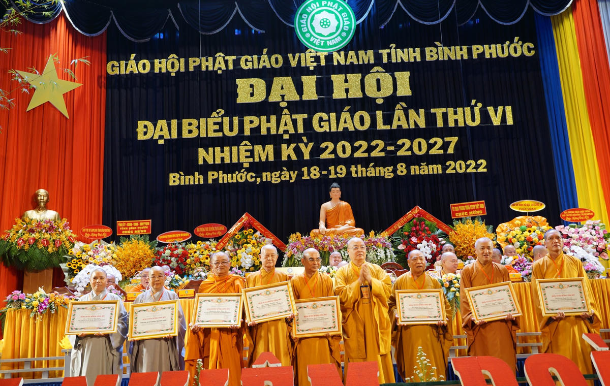 Nhiều tập thể, cá nhân được biểu dương tại đại hội. Ảnh: Mạnh Thìn.