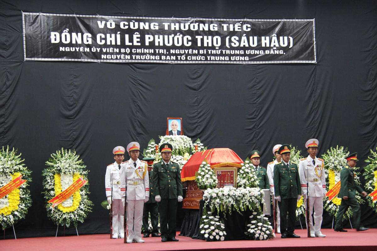 Linh cữu ông Lê Phước Thọ hiện để tại Hội trường Thành ủy Cần Thơ.