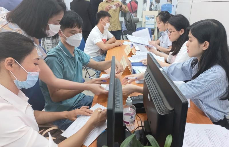 Doanh nghiệp phỏng vấn tuyển dụng lao động.