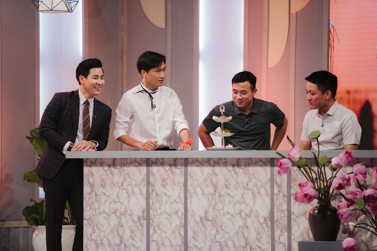 Bản lĩnh và rắn rỏi là thế, song cả hai khách mời đều chia sẻ họ từng trải qua nỗi ám ảnh khi nhìn thấy xác chết trong các vụ cháy.