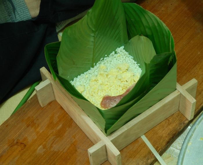 Gói bánh.