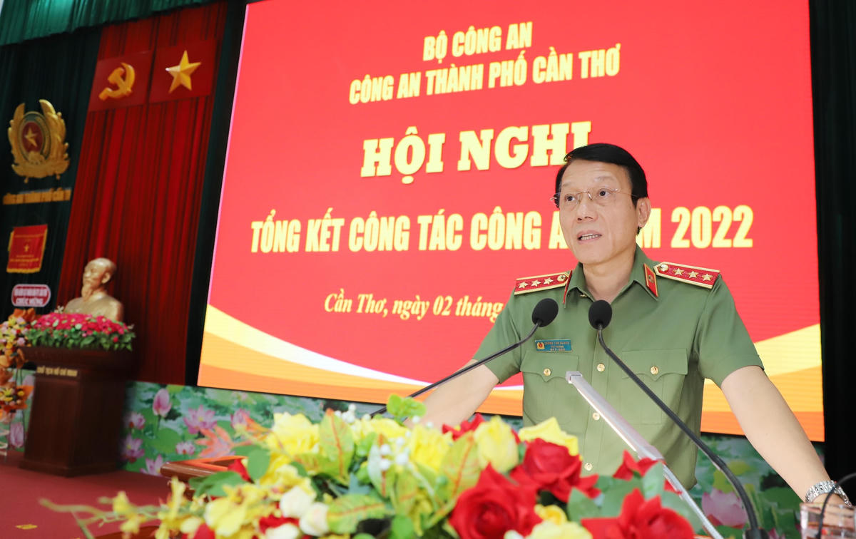 Thượng tướng Lương Tam Quang ghi nhận và phát biểu chỉ đạo tại hội nghị 