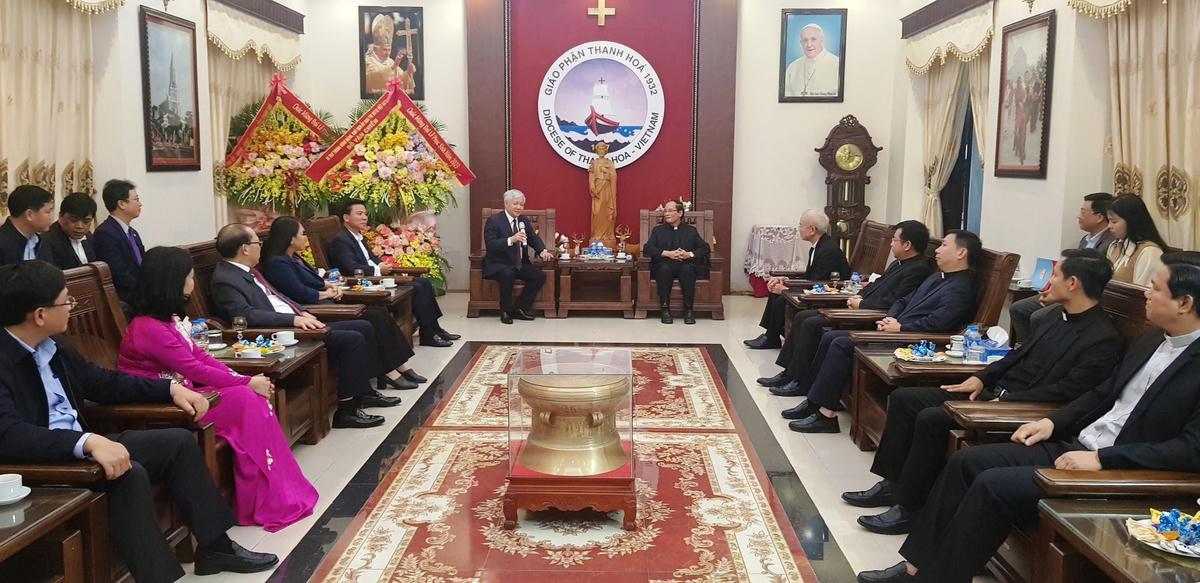 Phát biểu tại buổi lễ, ông Đỗ Văn Chiến, Bí thư Trung ương Đảng, Chủ tịch UBTƯ MTTQ Việt Nam ghi nhận, đánh giá cao và trân trọng cảm ơn các linh mục, tu sĩ thời gian qua đã hướng dẫn, động viên  bà con giáo dân trong toàn Giáo phận chấp hành tốt đường lối của Đảng, pháp luật của Nhà nước, tích cực tham gia các phong trào thi đua yêu nước, góp phần xây dựng tỉnh Thanh Hóa ngày càng giầu đẹp, đóng  góp cho sự nghiệp xây dưng, bảo vệ Tổ quốc, xây dựng khối Đại đoàn kết toàn dân tộc.