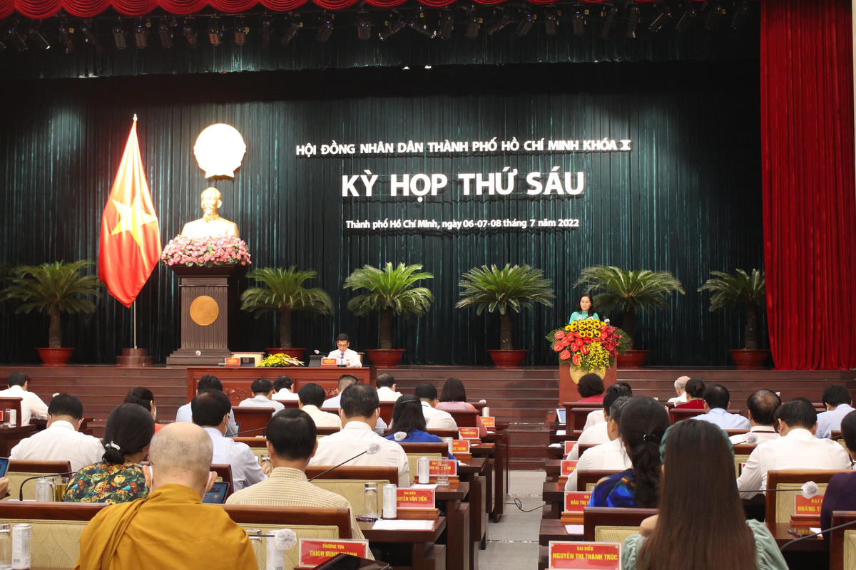 Đại biểu tham dự kỳ họp thứ sáu HĐND TP HCM khóa X, nhiệm kỳ 2021 - 2026. 