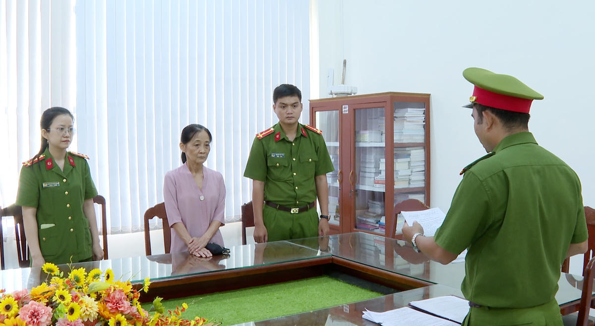 TRẦN THỊ KIỀU OANH