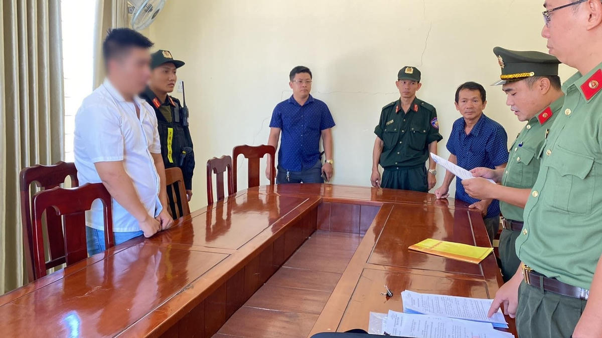 Đối tượng P.V.L. tại cơ quan Công an. 