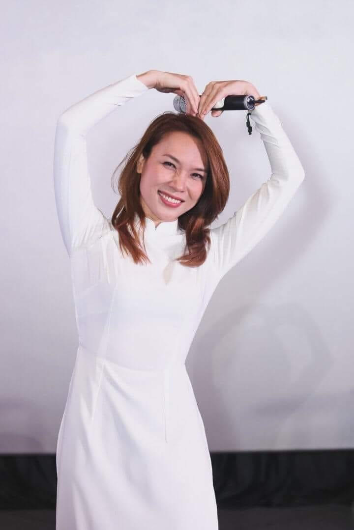 Mỹ Tâm là sao nữ được nhiều khán giả yêu thích vì có cách hành xử tinh tế, gần gũi với công chúng. 