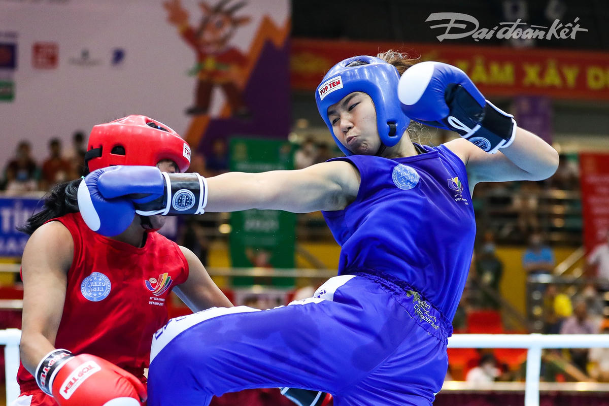 Kickboxing luôn được xem là một môn thể thao thời thượng, là phương pháp tập luyện sức khỏe và bản lĩnh được rất nhiều người yêu thích.