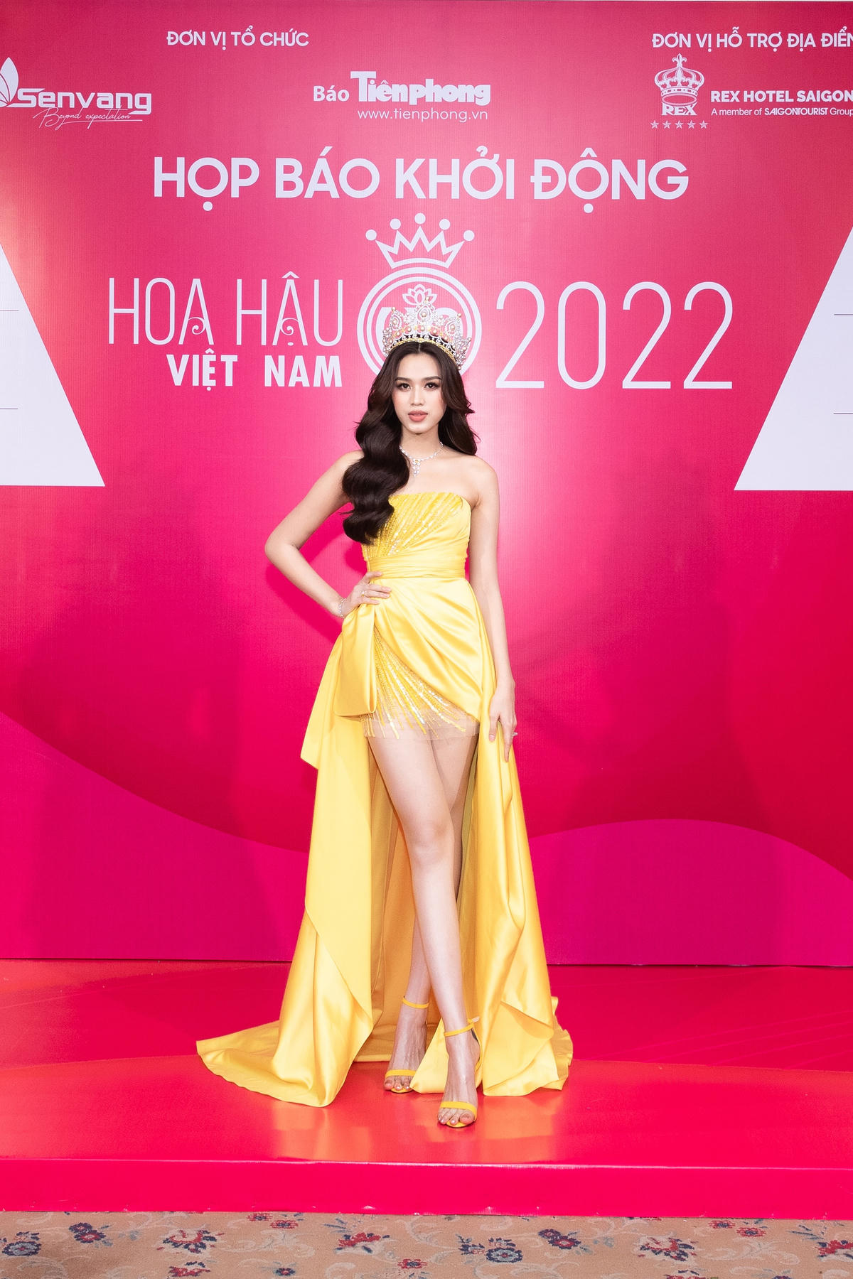 Đỗ Thị Hà - Hoa hậu Thế giới VietNam 2021 có mặt tại buổi họp báo khởi động cuộc thi.