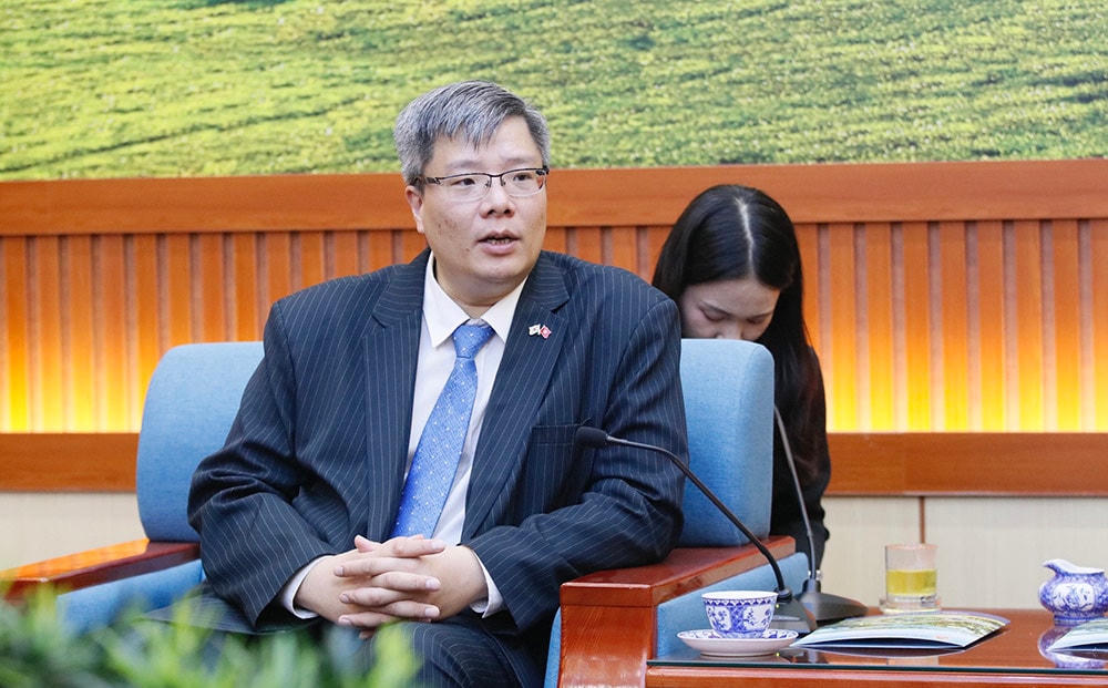Chủ tịch VKBIA Trần Hải Linh phát biểu tại buổi làm việc