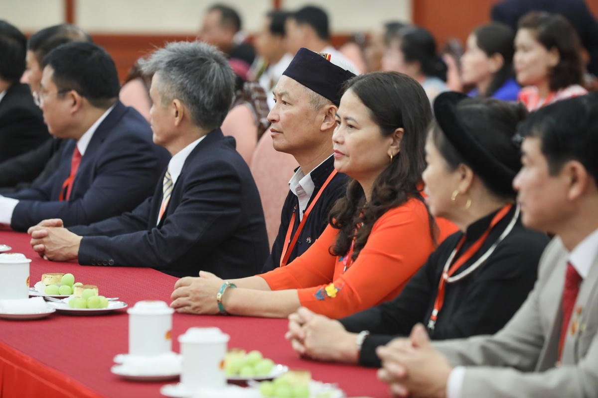 Các đại biểu dự buổi gặp mặt.