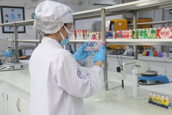 Cách doanh nghiệp sữa tiếp cận bài toán xuất khẩu 'xanh'