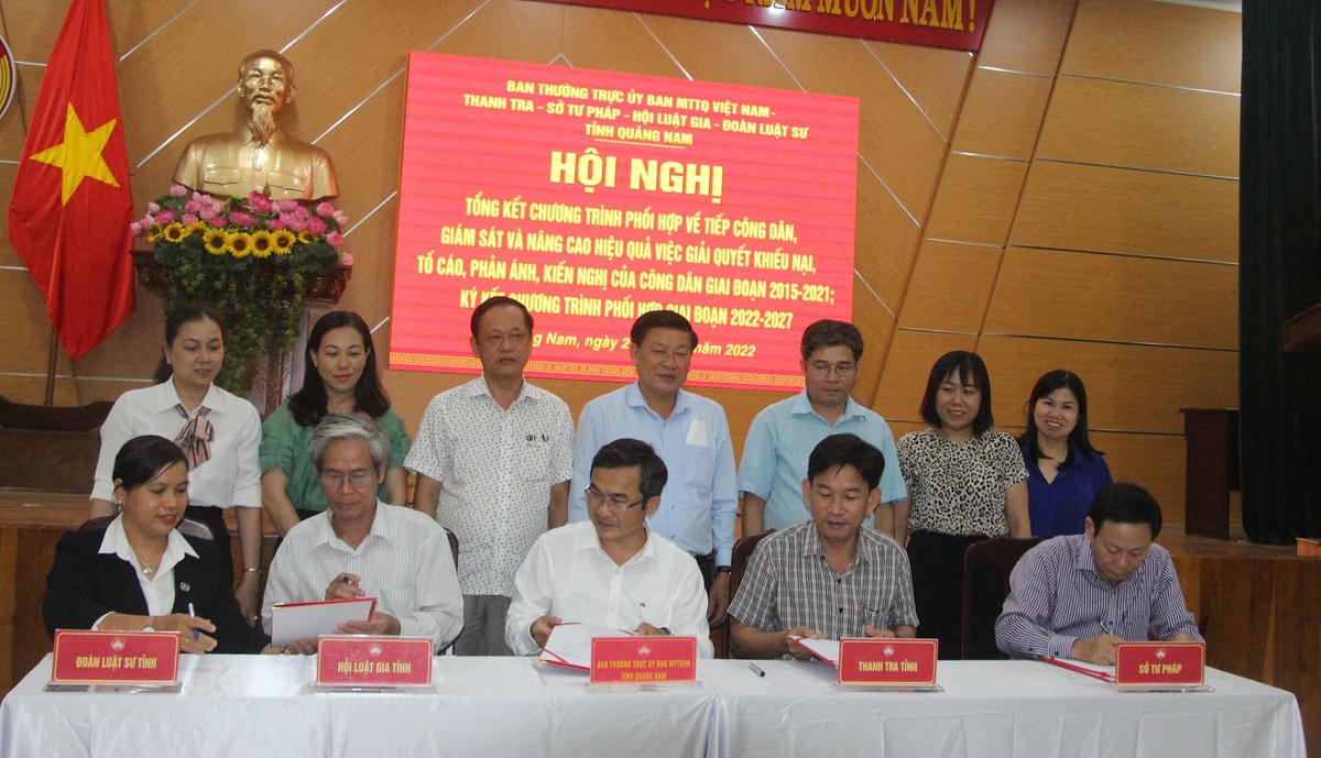 Ký kết Chương trình phối hợp giai đoạn 2022 -2027.