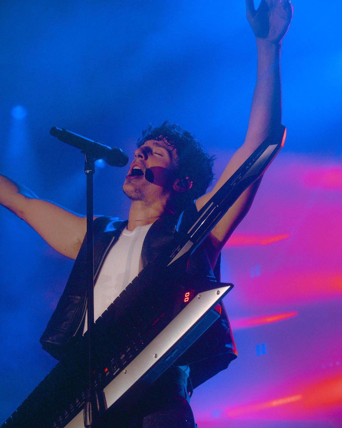 Fan Việt đang rất háo hức chờ đợi chủ nhân của loạt siêu hit tỷ view trình diễn tại Việt Nam. Ảnh: Facebook: Charlie Puth.