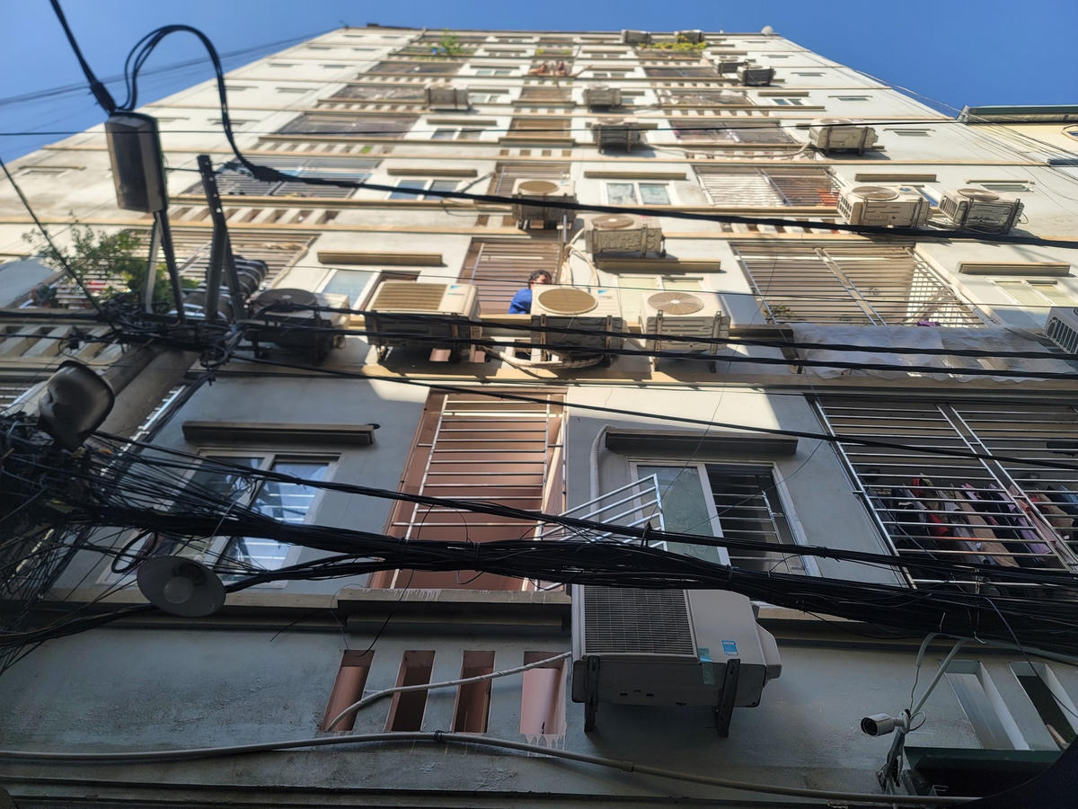 Một chung cư mini cao 9 tầng tại số 26, ngõ 50 Đình Thôn (Mỹ Đình 1, Nam Từ Liêm, Hà Nội).