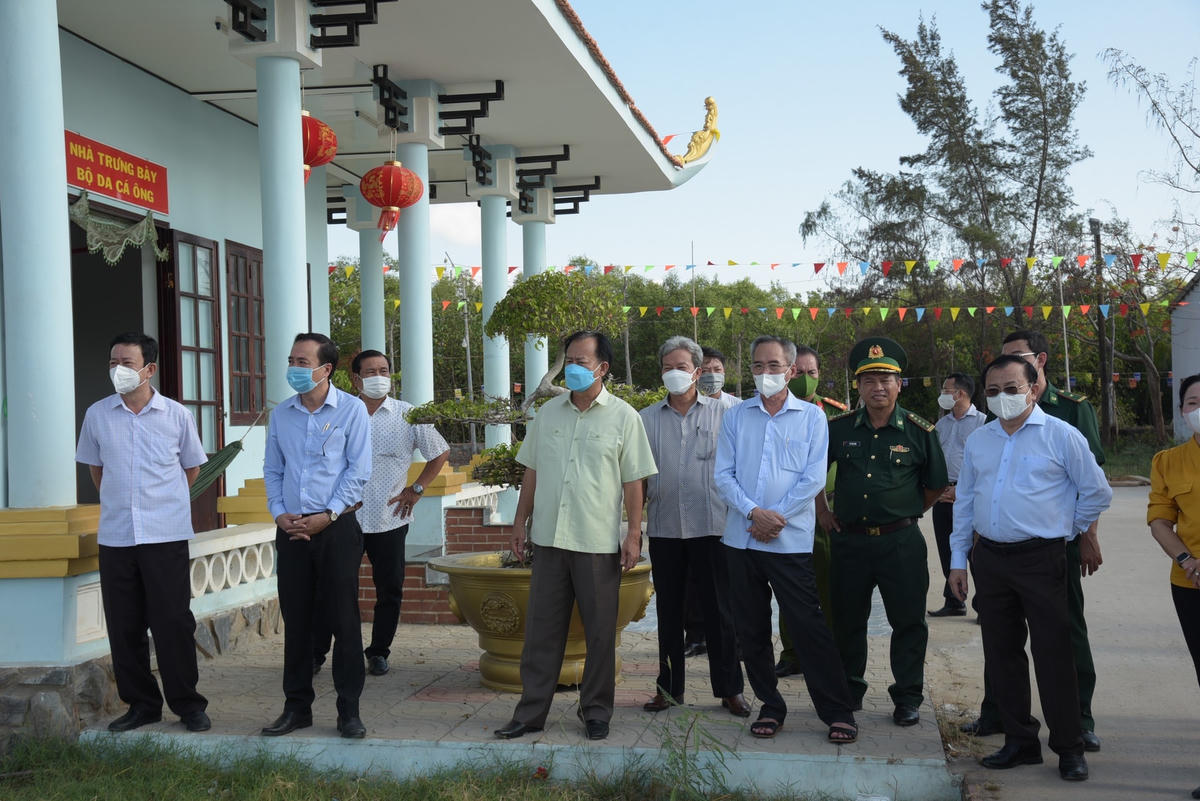 Lãnh đạo tỉnh Bạc Liêu kiểm tra công tác chuẩn vị cho Lễ hội Nghinh Ông tại huyện Đông Hải năm 2023.