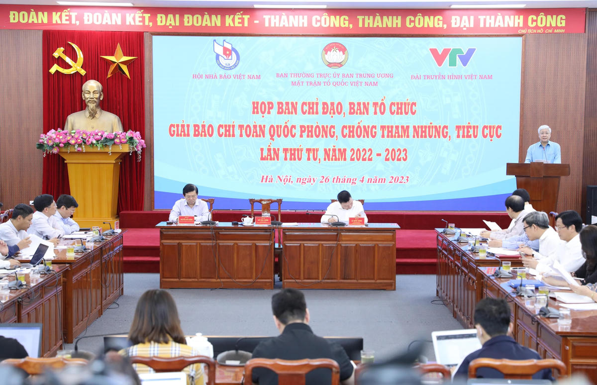 Quang cảnh cuộc họp