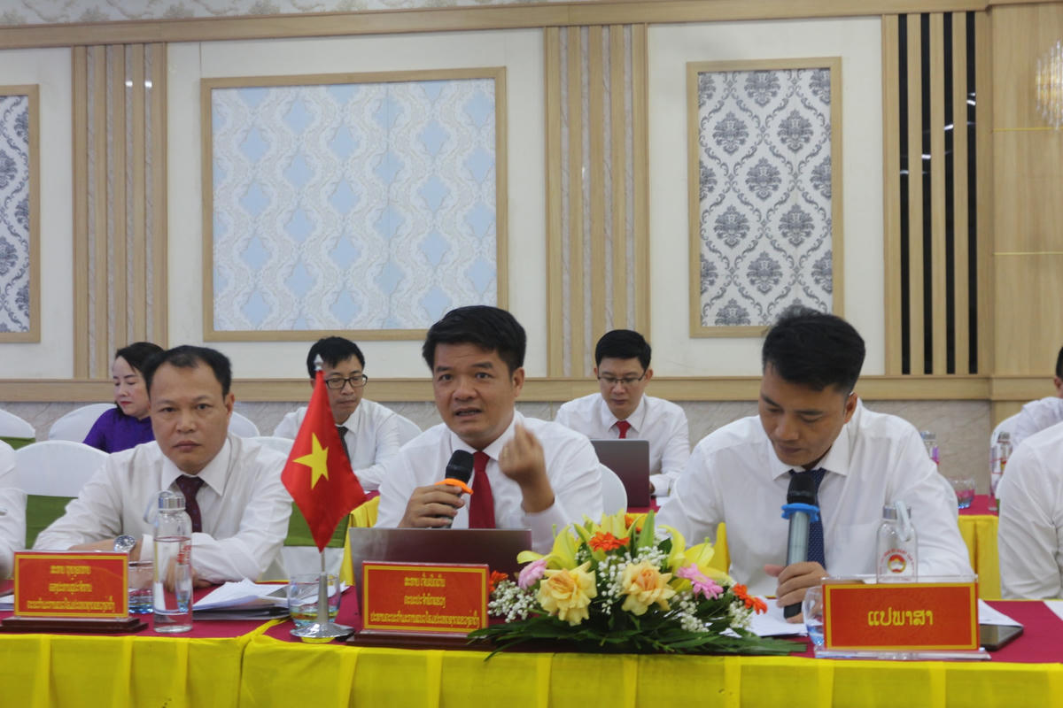 Chủ tịch Ủy ban MTTQ Việt Nam tỉnh Hà Tĩnh Trần Nhật Tân chia sẻ một số kinh nghiệm công tác Mặt trận của Hà Tĩnh. 