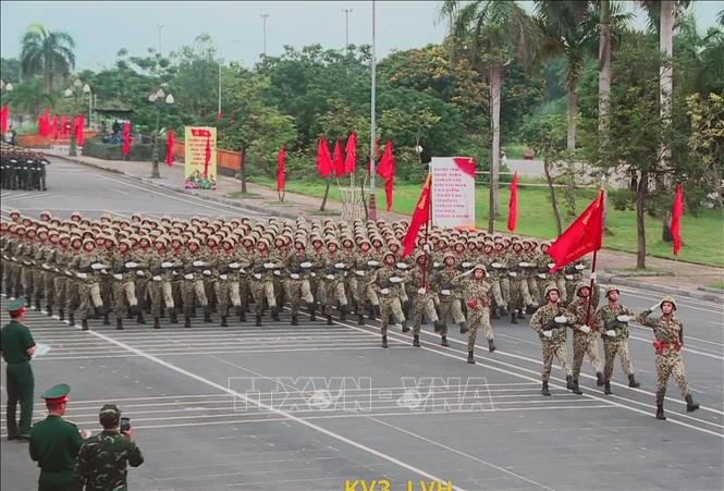 Hợp luyện chuẩn bị cho diễu binh, diễu hành kỷ niệm 80 năm Quốc khánh nước CHXHCN Việt Nam-Ảnh: baotintuc.vn