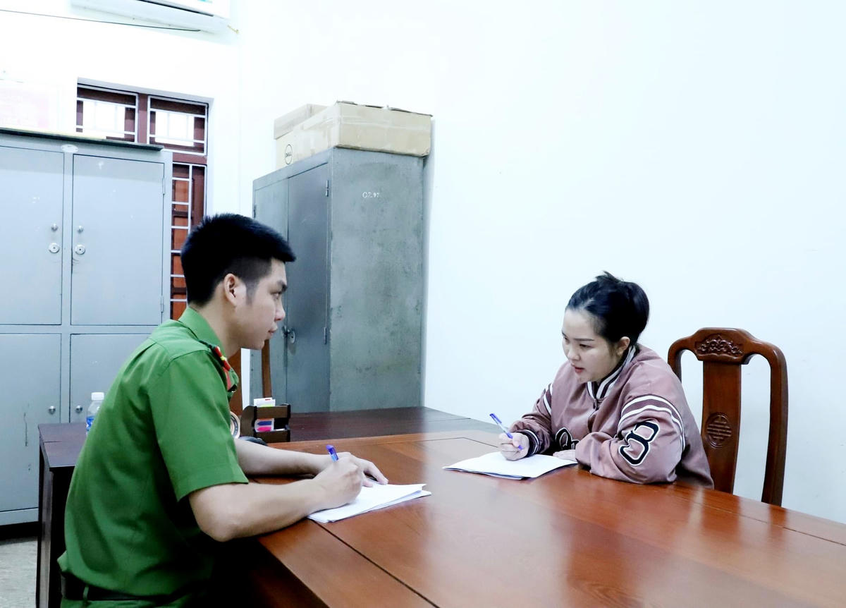 Cơ quan công an làm việc với Đoàn Thị Hồng Hạnh.
