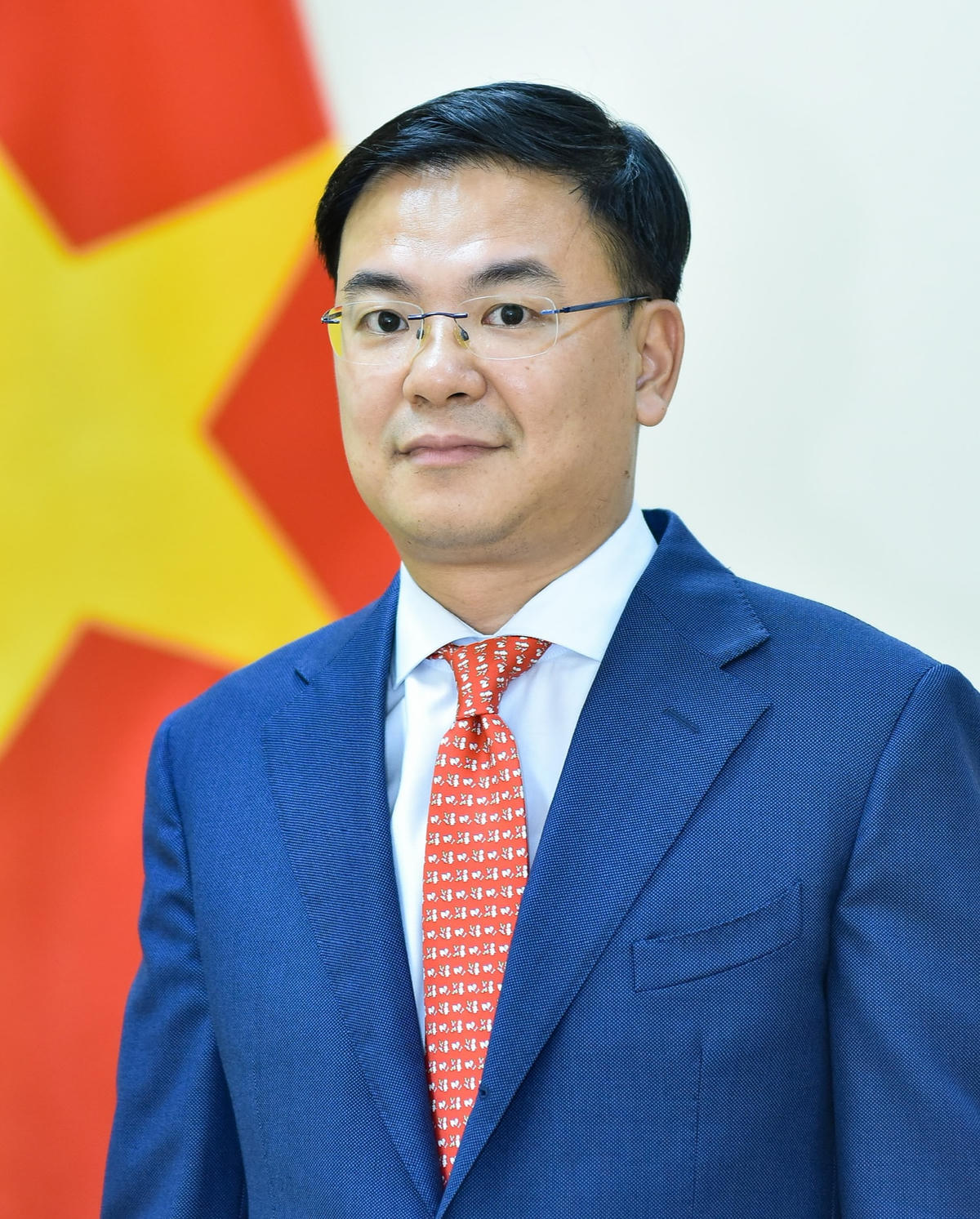 Thứ trưởng Phạm Quang Hiệu.  