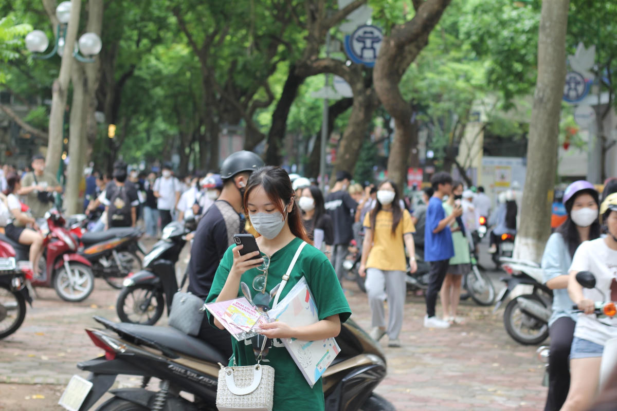 Thi tốt nghiệp THPT 2023: Người lo lắng, người tự tin trước ngày thi chính thức