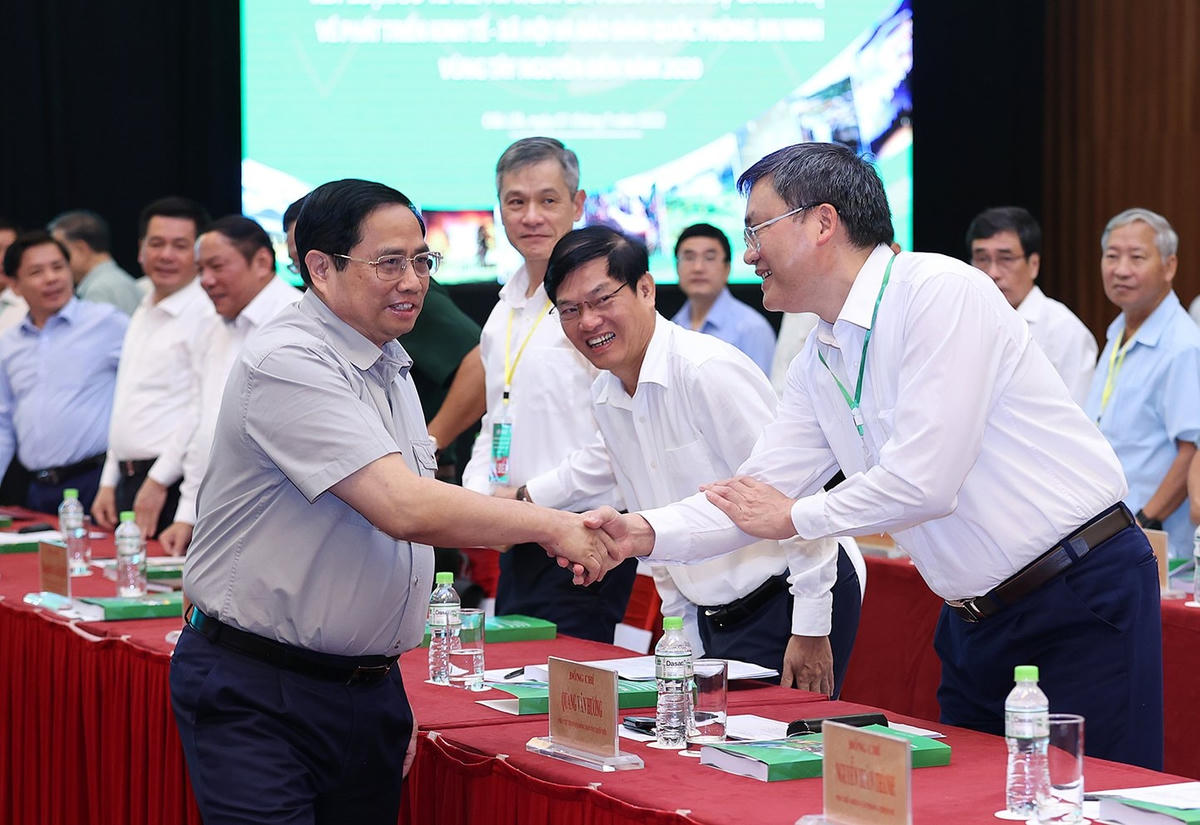 Thủ tướng Phạm Minh Chính cùng các đại biểu tham dự Hội nghị.