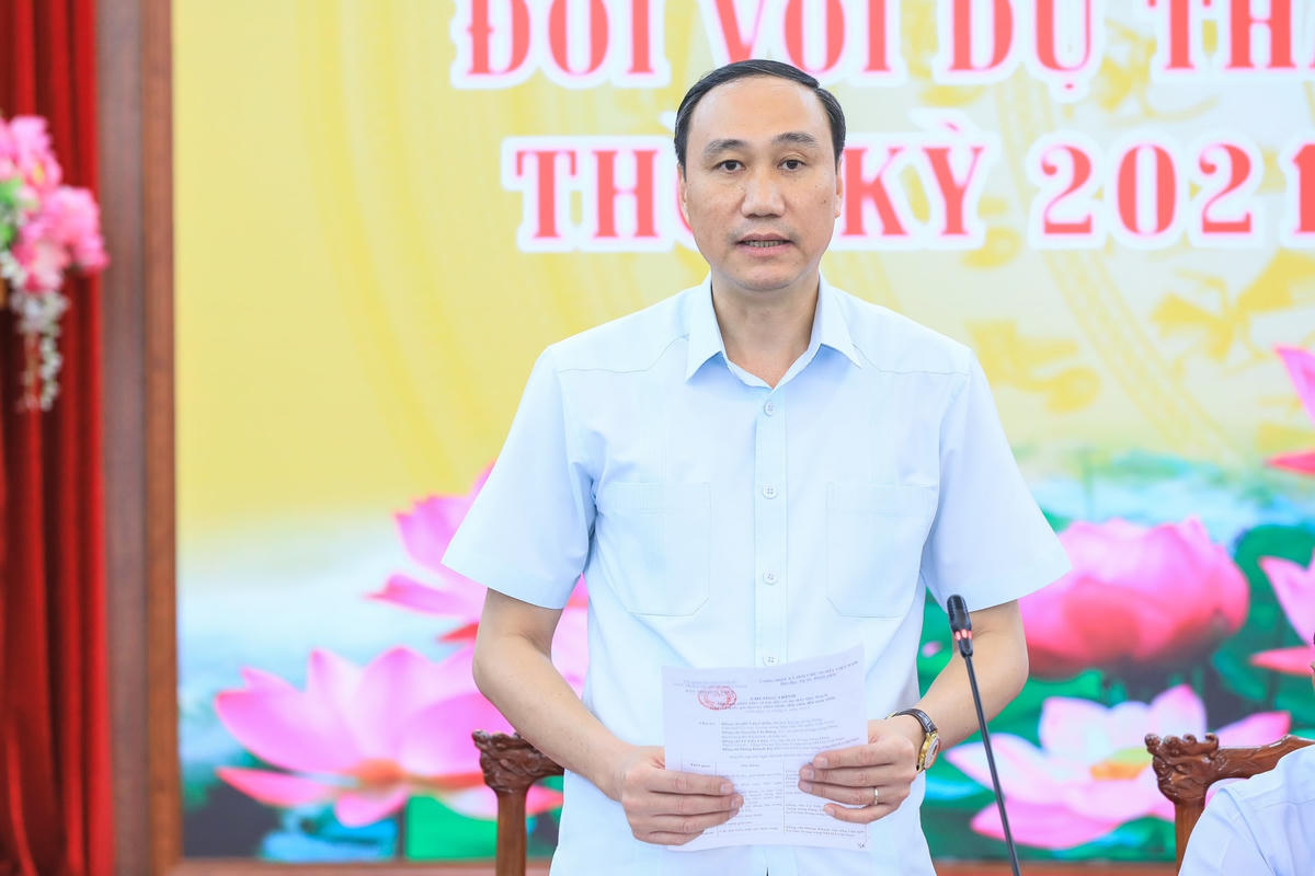 Phó Chủ tịch Phùng Khánh Tài phát biểu tại Hội nghị.