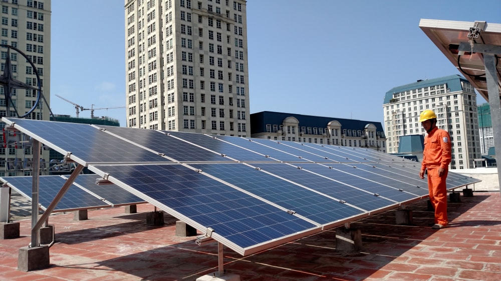 Phát triển năng lượng tái tạo để giảm phát thải khí theo tín chỉ carbon.