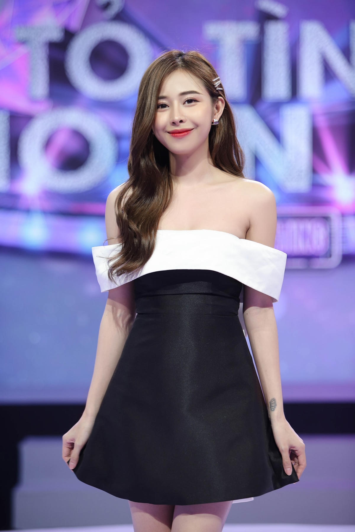 Đàn chị Phương Dung chính là "nàng thơ" của nam chính Minh Thuận. Ảnh: Perfect Universe.