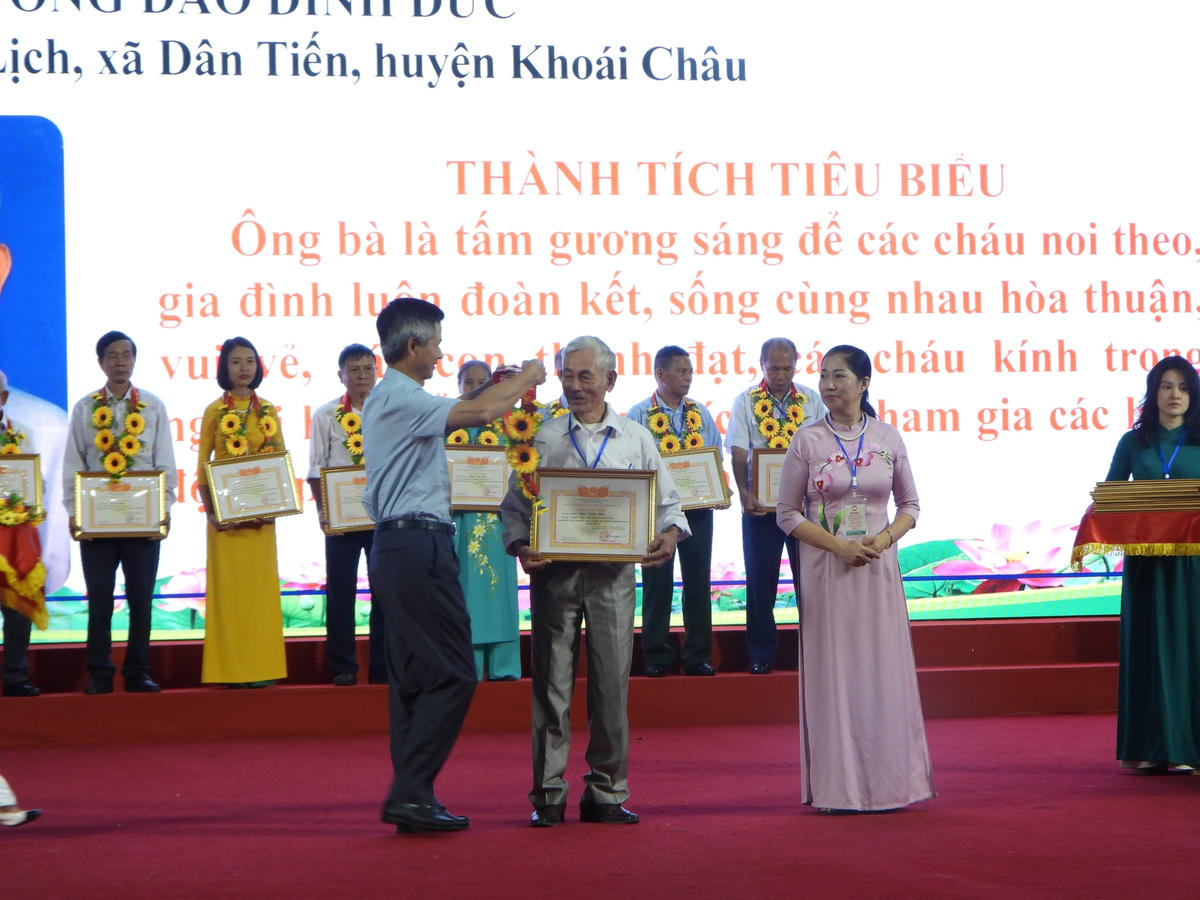 Hưng Yên tổng kết 20 năm tổ chức Ngày hội Đại đoàn kết toàn dân tộc