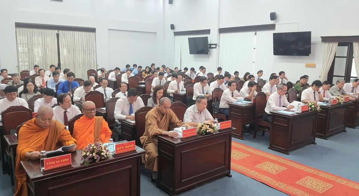 Các đại biểu tham dự Hội nghị.