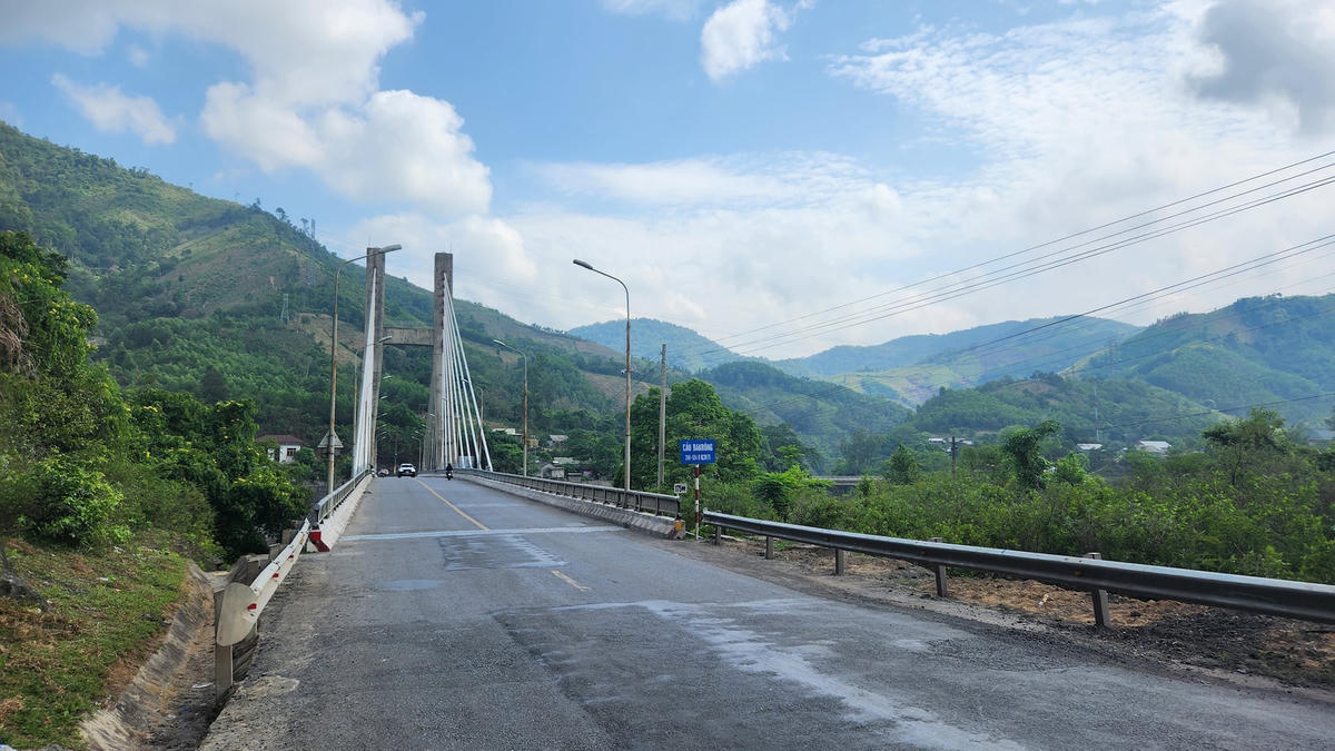4-cau-dakrong.jpg