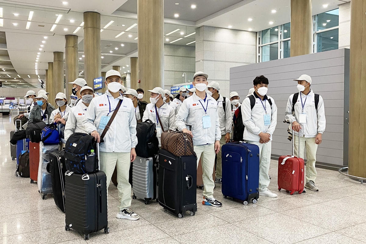 Cần ưu tiên các chính sách hỗ trợ đào tạo nghề cho người lao động đi làm việc ở nước ngoài.