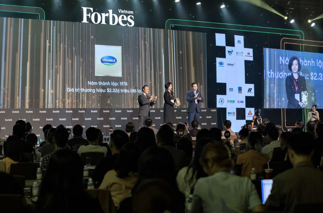 Vinamilk – thương hiệu 'tỷ USD' duy nhất trong Top 25 thương hiệu F&B dẫn đầu của Forbes Việt Nam