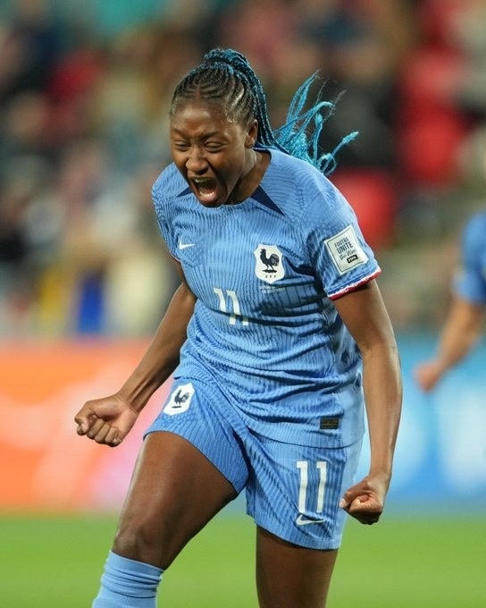 Kadidiatou Diani mở tỷ số cho tuyển nữ Pháp ở phút 15 của trận đấu (Ảnh: Leparisien).