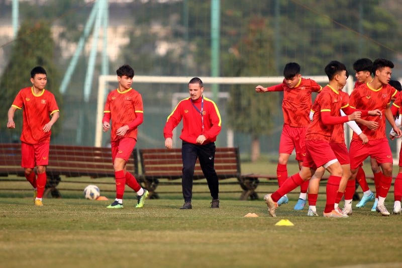 U20 tập luyện. Ảnh: VFF.