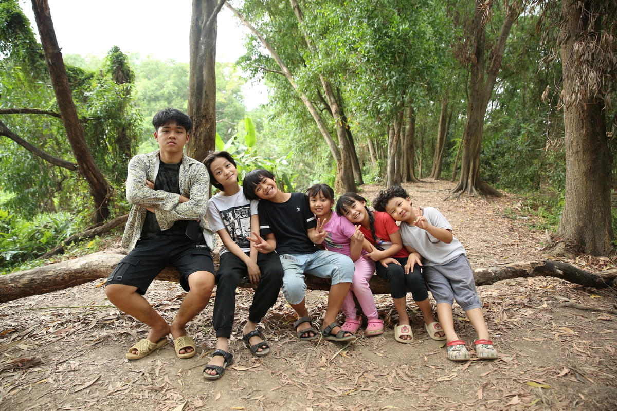 Dàn diễn viên trong "Khu vườn bí mật". 