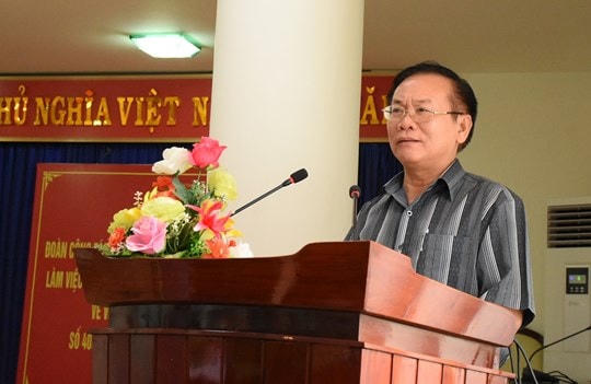 Phó Bí thư Tỉnh ủy Kon Tum Nguyễn Văn Hòa phát biểu tại buổi làm việc.