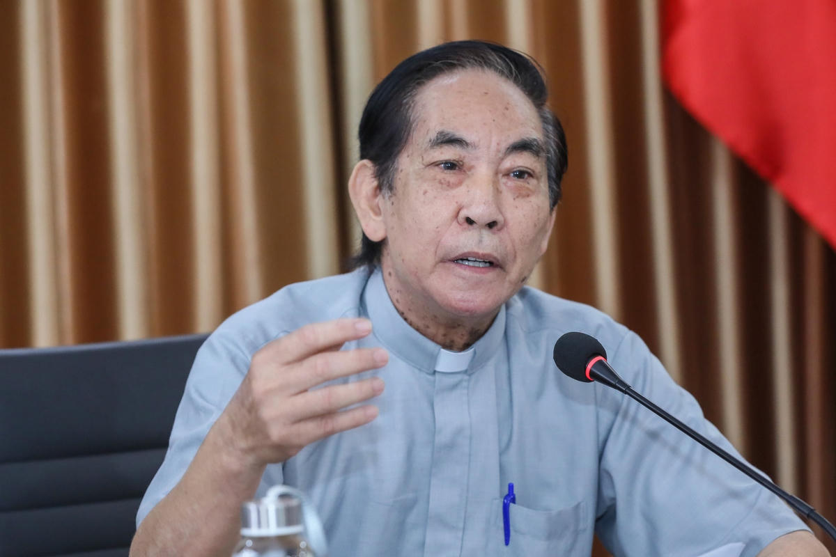 Linh mục Nguyễn Văn Vinh. Ảnh: Quang Vinh.