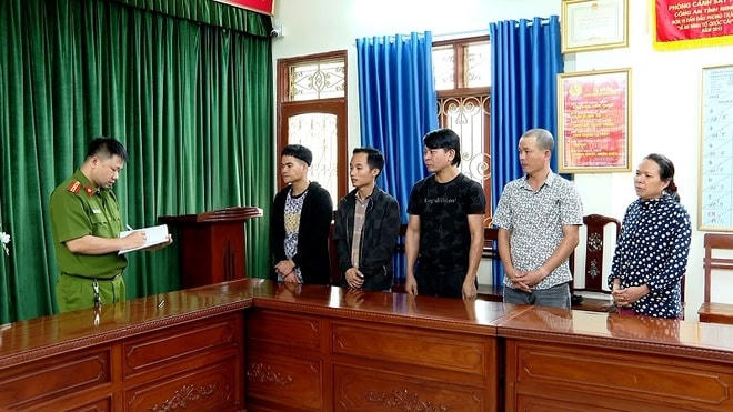 Nhóm người tham gia ghi lô đề, cho vay lãi nặng bị bắt.
