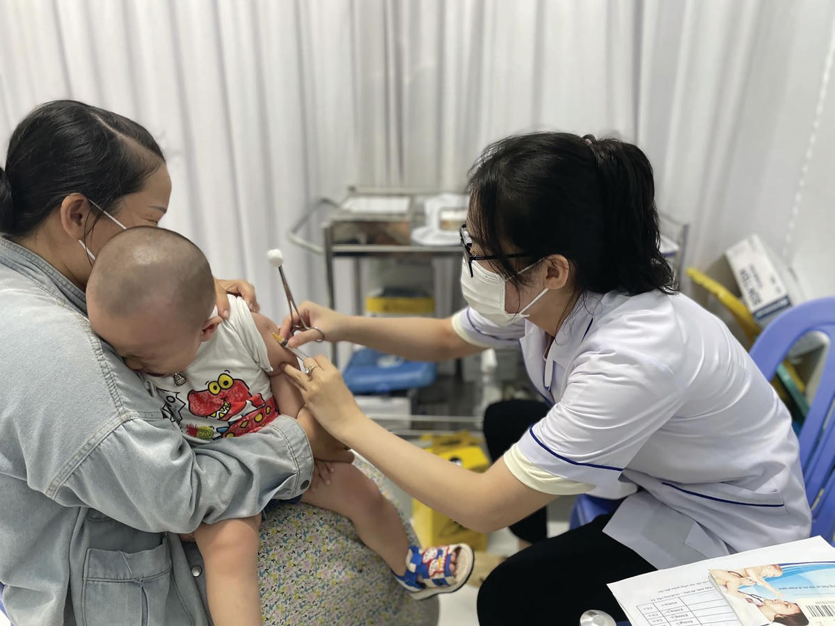 Tiêm vaccine là cách phòng ngừa bệnh bạch hầu hiệu quả nhất.  