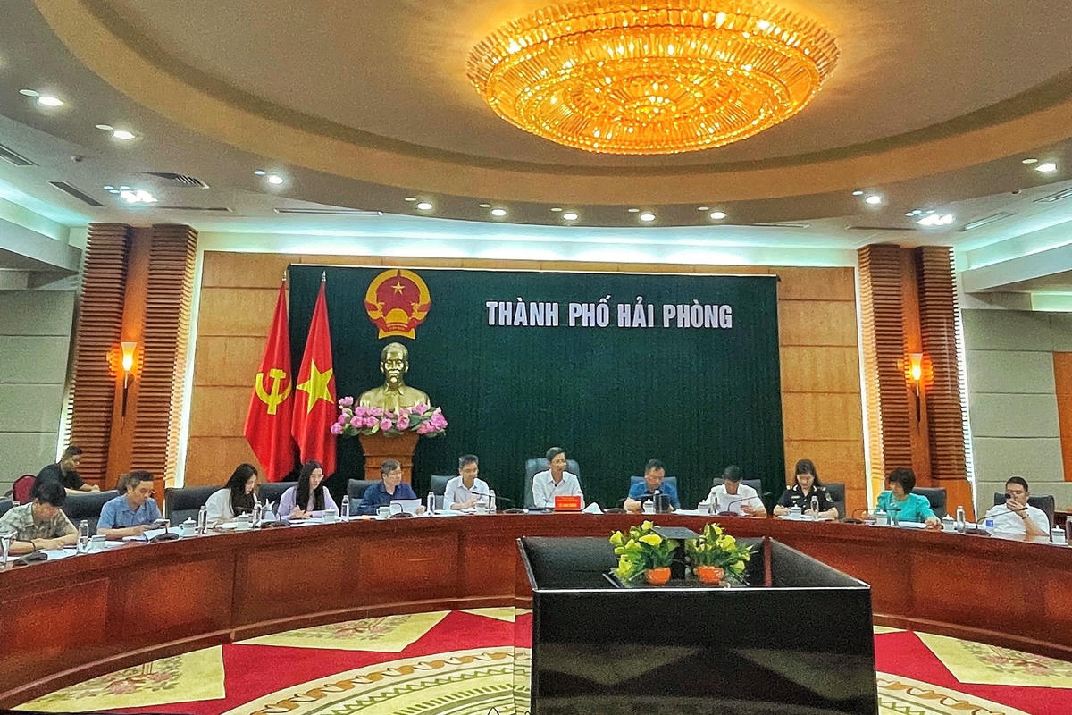 Phó Chủ tịch UBND TP Hải Phòng Lê Anh Quân chủ trì cuộc họp nghe báo cáo kết quả thu NSNN 4 tháng đầu năm 2023 trên địa bàn thành phố. Ảnh: Cổng thông tin điện tử TP Hải Phòng.