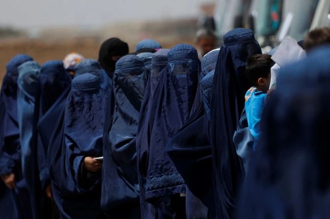 Phụ nữ ở Afghanistan đang bị tước đi những quyền lợi cơ bản.  