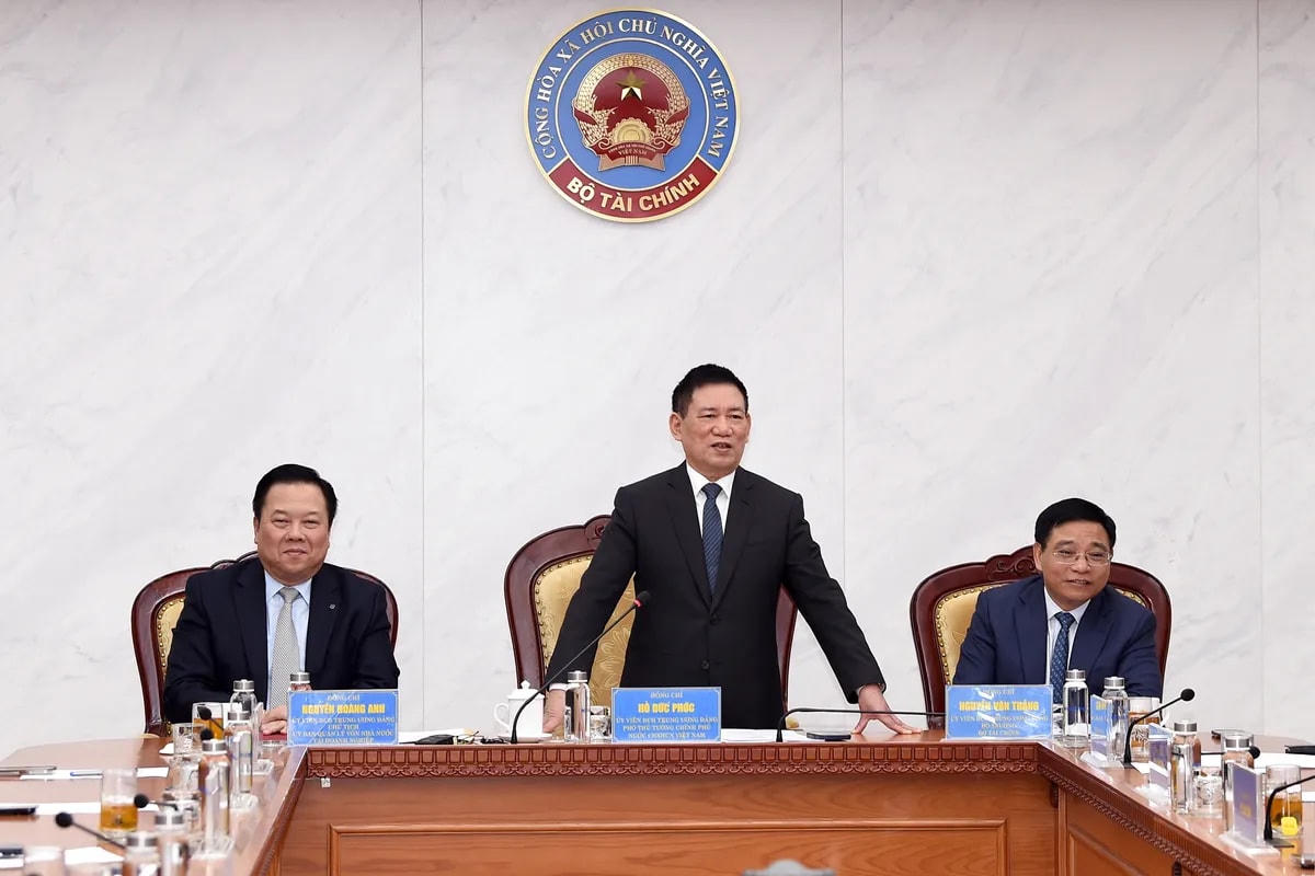 Bộ Tài chính tiếp nhận quản lý 18 tập đoàn, tổng công ty - Ảnh 1. Bộ Tài chính tiếp nhận quản lý 18 tập đoàn, tổng công ty - Ảnh 1.