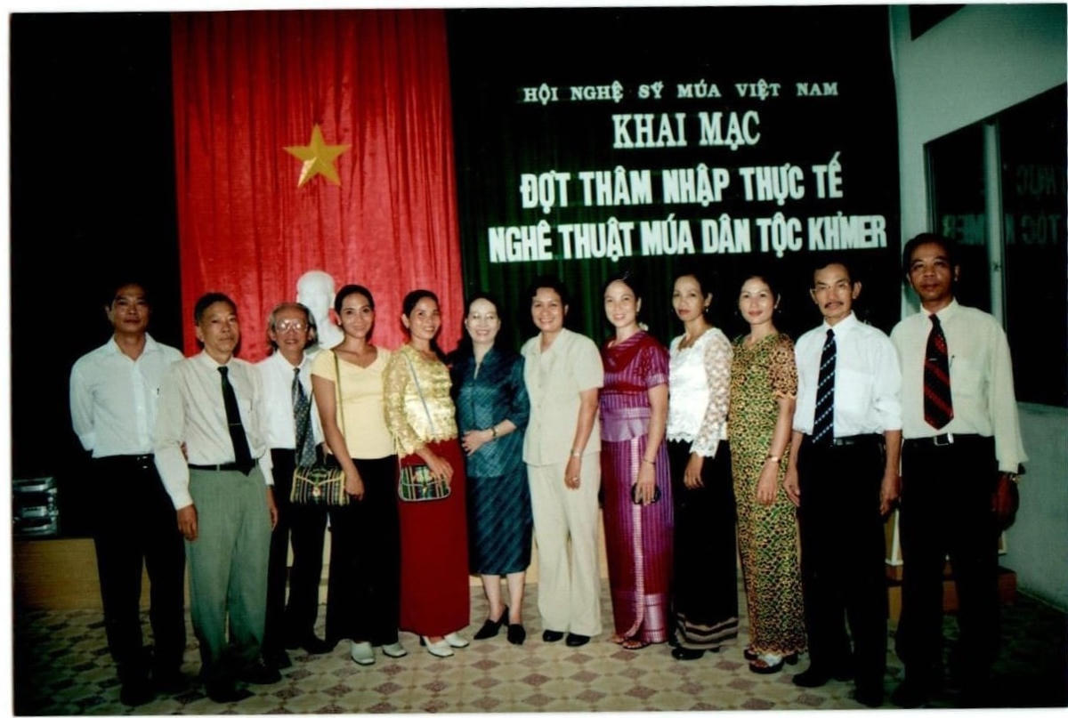 Chất liệu múa dân tộc: 'Kho báu' bị bỏ quên