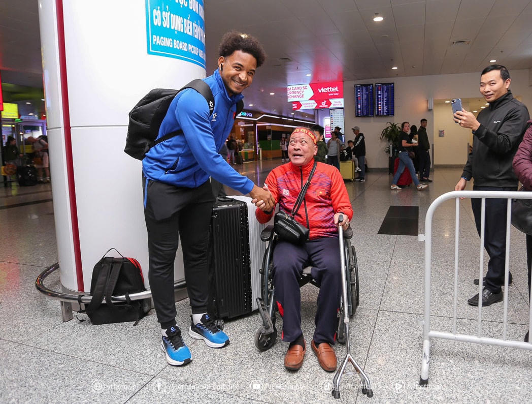 Đội tuyển Việt Nam có mặt tại Việt Trì, chuẩn bị đấu bán kết lượt về AFF Cup 2024