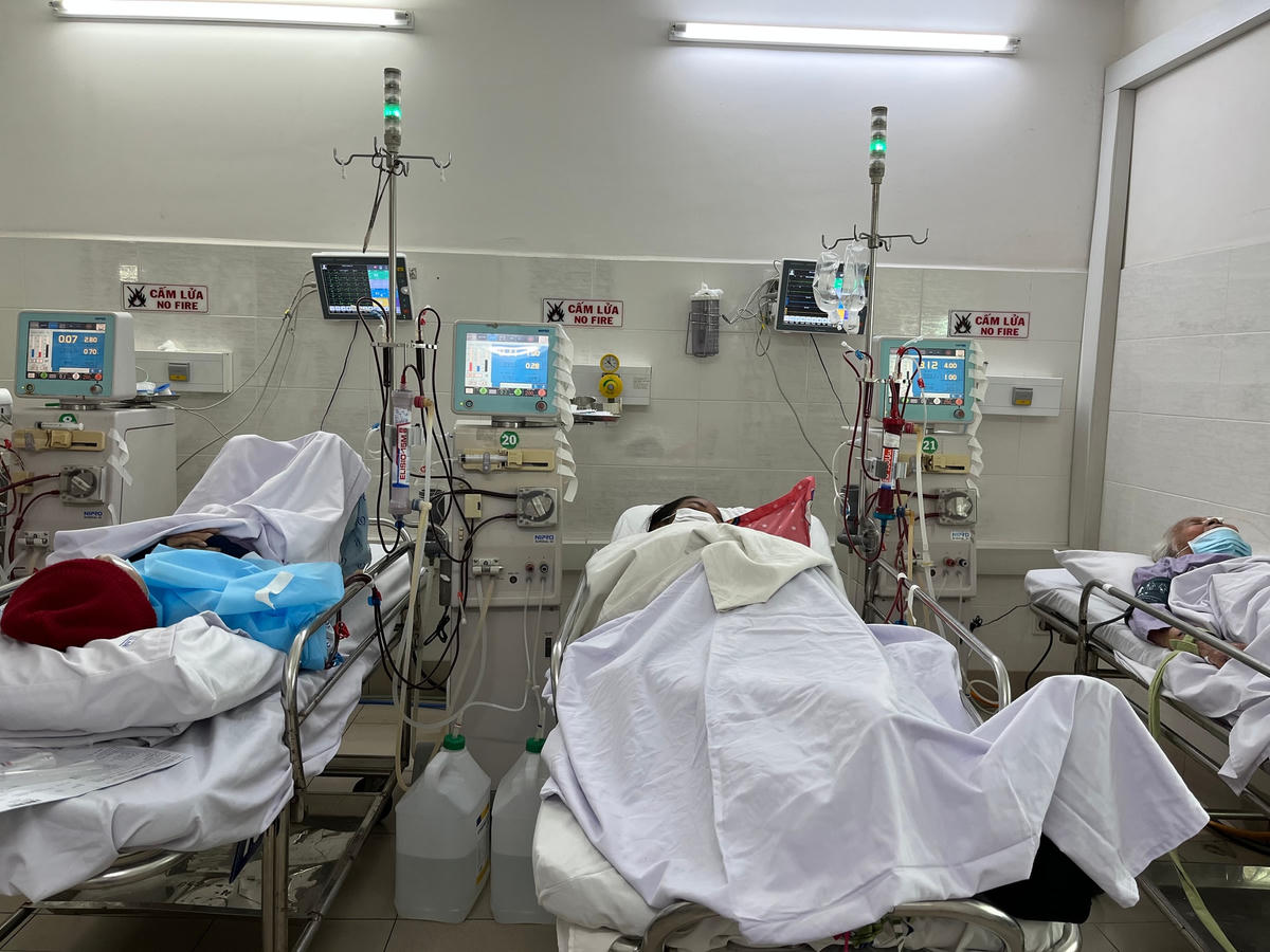 Bệnh nhân điều trị bệnh suy thận ở Bệnh viện Thống Nhất (TPHCM).